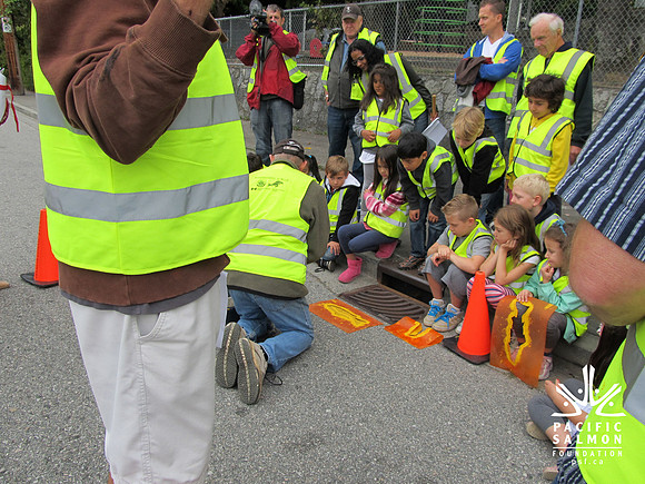 2012 Storm Drain Marking_WVS-25 - LOGO