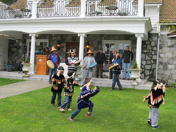 2013 Harrison Stronghold Signing-274