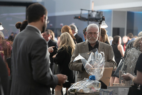 3-SILENT AUCTION-PSF GALA-8