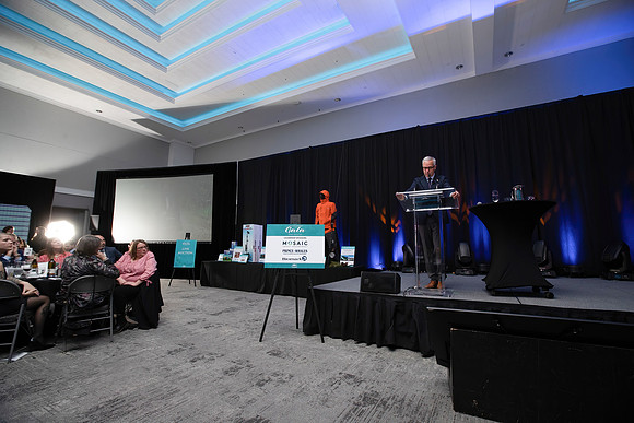 5-SPEECHES-PSF GALA-16