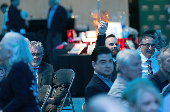 6-LIVE AUCTION-PSF GALA-4