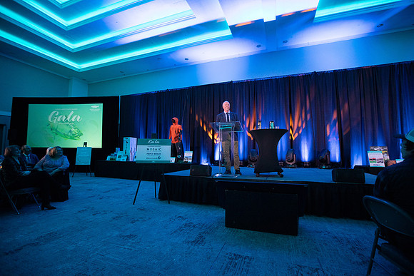 5-SPEECHES-PSF GALA-54