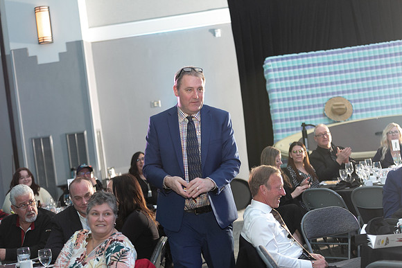 6-LIVE AUCTION-PSF GALA-53