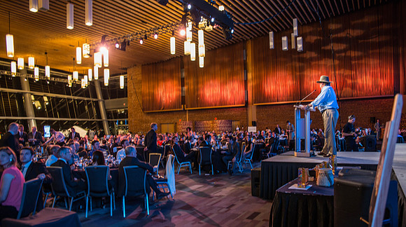 1 SILENT-LIVE AUCTION- PSF GALA 2014- Sombilon Photography-15