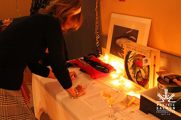 2015 Campbell River Dinner-54 - LOGO