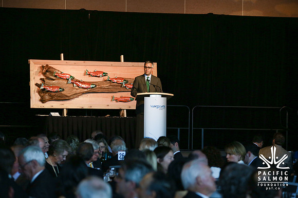 AUCTION-LIVE-4 MIKE MENEER-PSF-Photos by Ron Sombilon-7 - LOGO