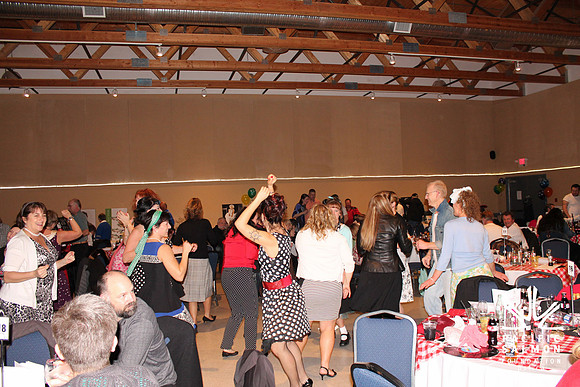 2015 Campbell River Dinner-12 - LOGO