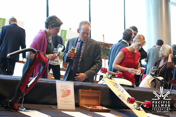 1 SILENT-LIVE AUCTION- PSF GALA 2014- Sombilon Photography-55 - LOGO
