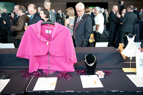 2012 Vancouver Gala Dinner & Auction-40