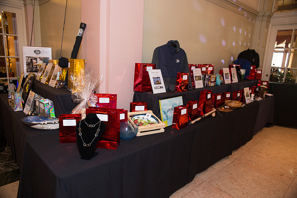 4 SETUP - SOUTH VAN ISLAND DINNER - PSF-30