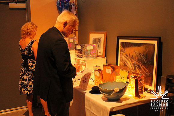 2015 Campbell River Dinner-52 - LOGO