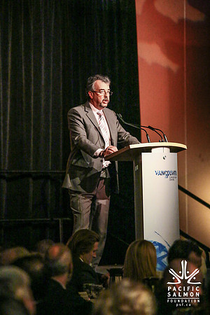 AUCTION-LIVE-5 RITCHIE BROS-PSF-Photos by Ron Sombilon-25 - LOGO