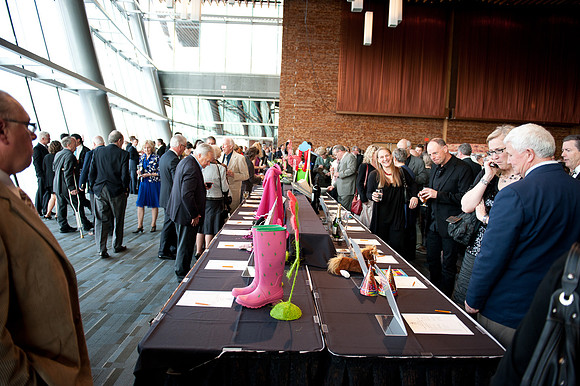 2012 Vancouver Gala Dinner & Auction-43