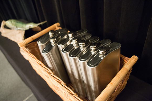 4 SETUP - SOUTH VAN ISLAND DINNER - PSF-70