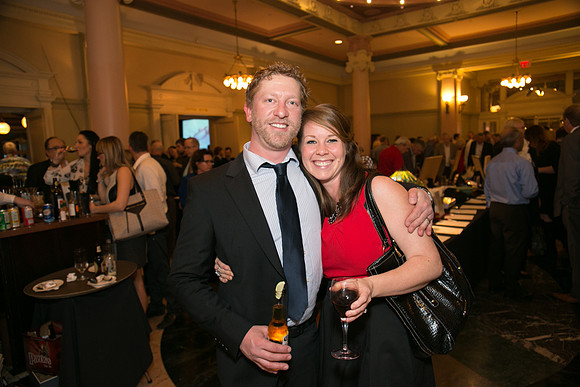 1 GUESTS - SOUTH VAN ISLAND DINNER - PSF-36