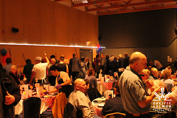 2015 Campbell River Dinner-55 - LOGO