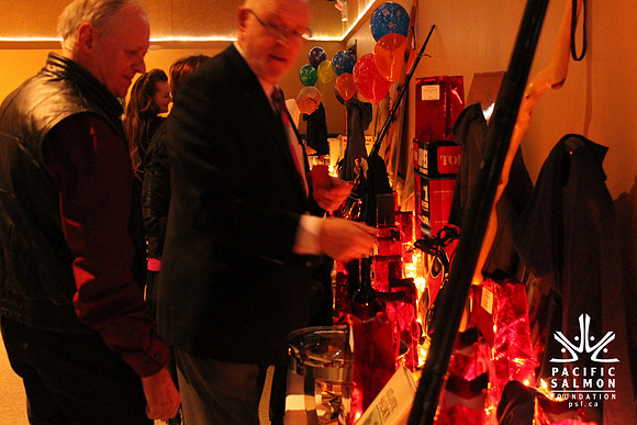2015 Campbell River Dinner-66 - LOGO