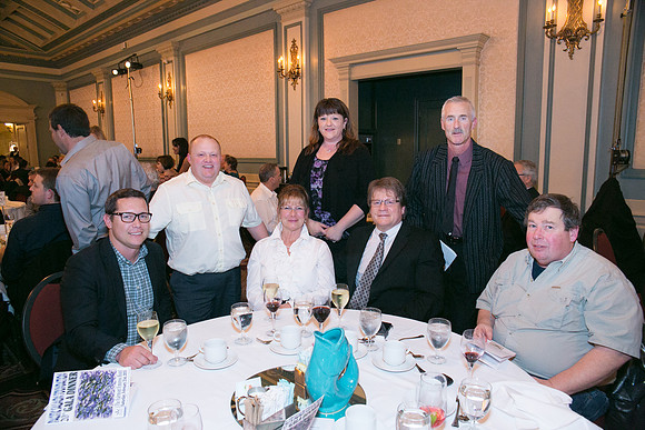 1 GUESTS - SOUTH VAN ISLAND DINNER - PSF-8