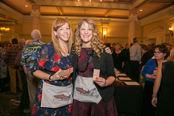 1 GUESTS - SOUTH VAN ISLAND DINNER - PSF-42