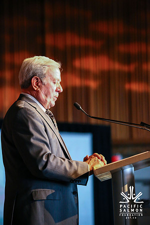 AUCTION-LIVE-6 TONY PARSONS-PSF-Photos by Ron Sombilon-4 - LOGO
