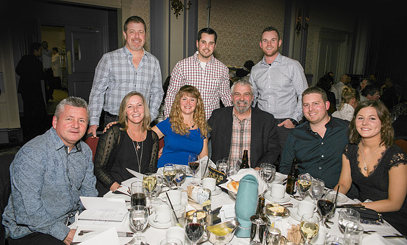 1 GUESTS - SOUTH VAN ISLAND DINNER - PSF-3