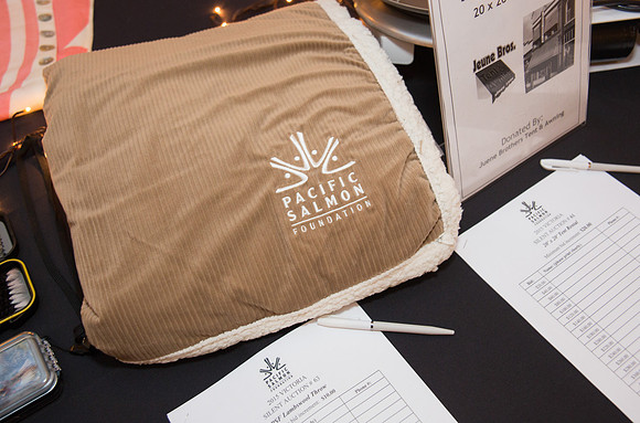 4 SETUP - SOUTH VAN ISLAND DINNER - PSF-41