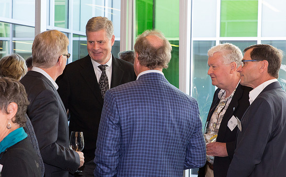 MINISTER ANNOUNCEMENT-RECEPTION - PSF-34