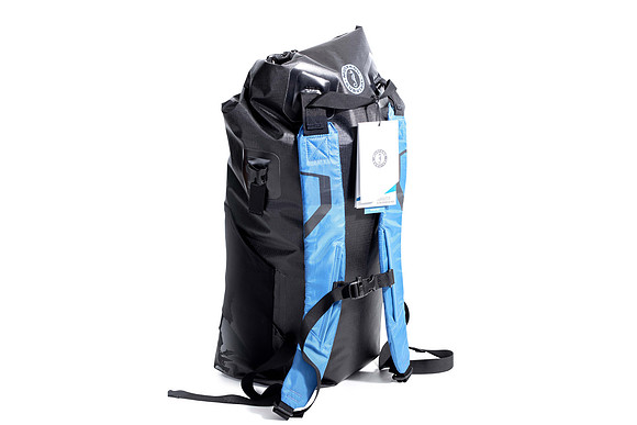 MUSTANG SURVIVAL BAG-4